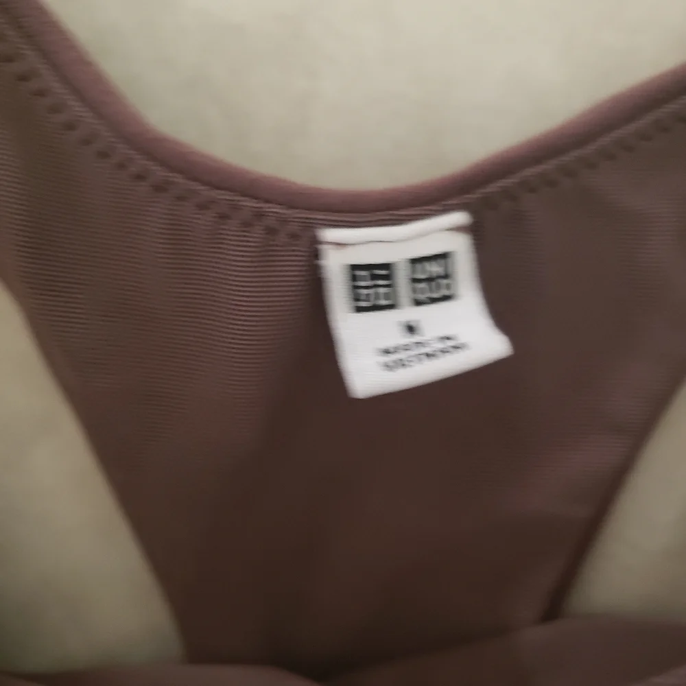 Uniqlo Brown Racerback Sports Bra Medium - Picture 2 of 6